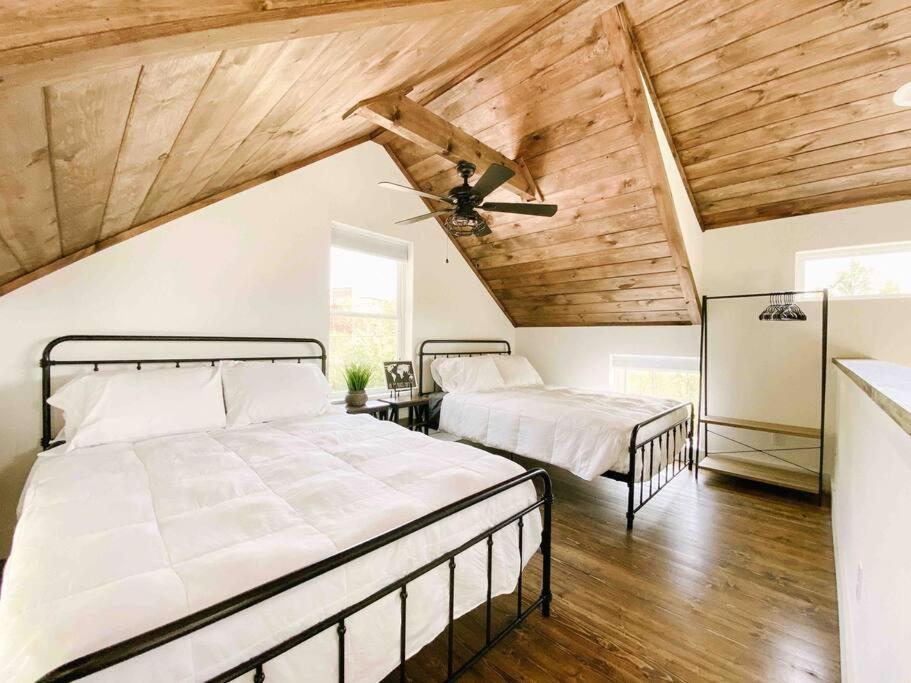 Appartamento Cozy Smoky Mountain Tiny House Pigeon Forge Esterno foto
